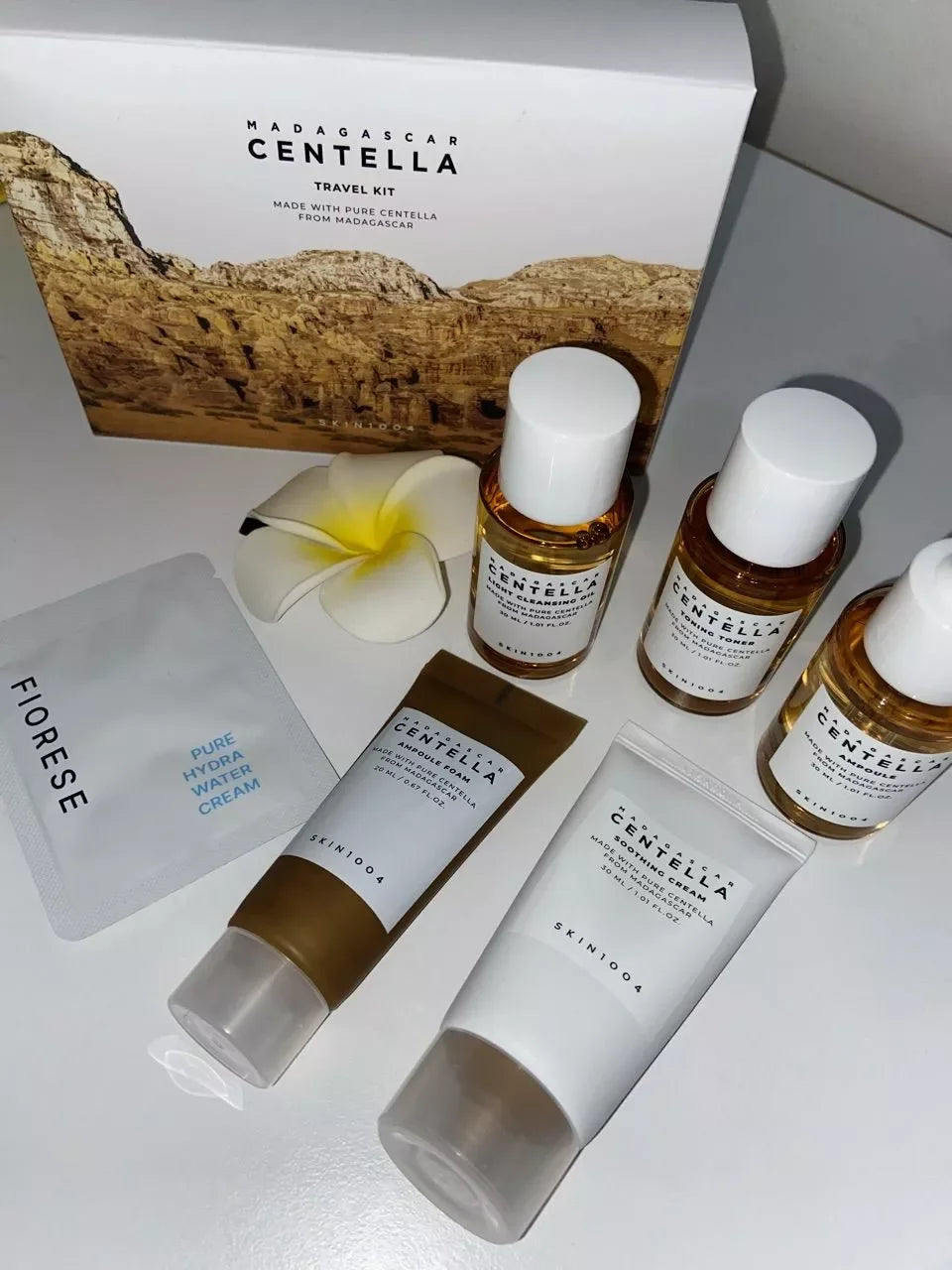 SKIN1004 Korean Centella Travel Kit – 5-Piece Mini Skincare Gift Set with Toner, Ampoule, Soothing Cream, Cleansing Oil & Foam