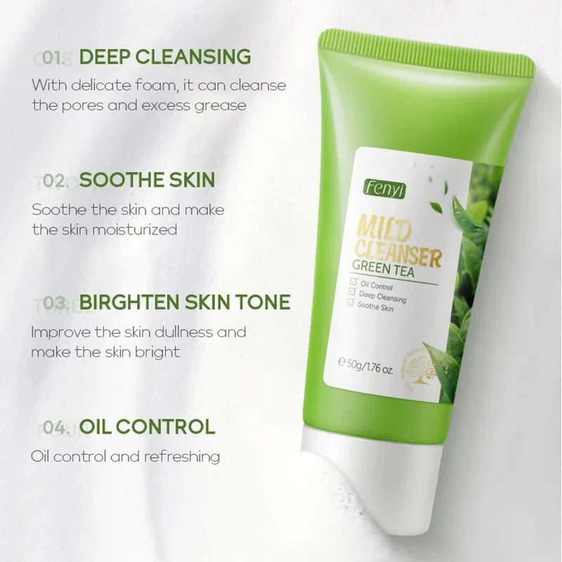 REAROYA Vitamin C Facial Cleanser – Deep Cleansing, Brightening & Moisturizing Face Wash (50g)