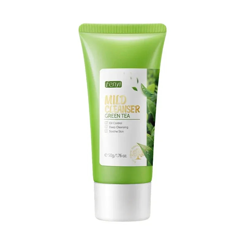 REAROYA Vitamin C Facial Cleanser – Deep Cleansing, Brightening & Moisturizing Face Wash (50g)